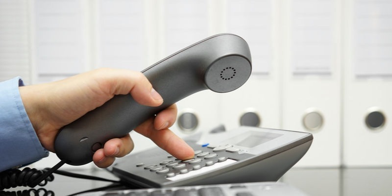 5 Signs of an Aging Business Phone System - Featured Image
