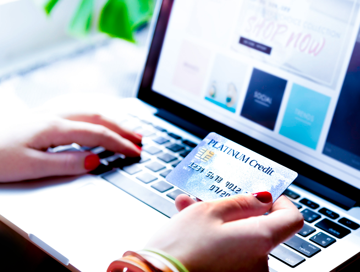 6 Tips for Safely Shopping Online for the Holidays - Featured Image