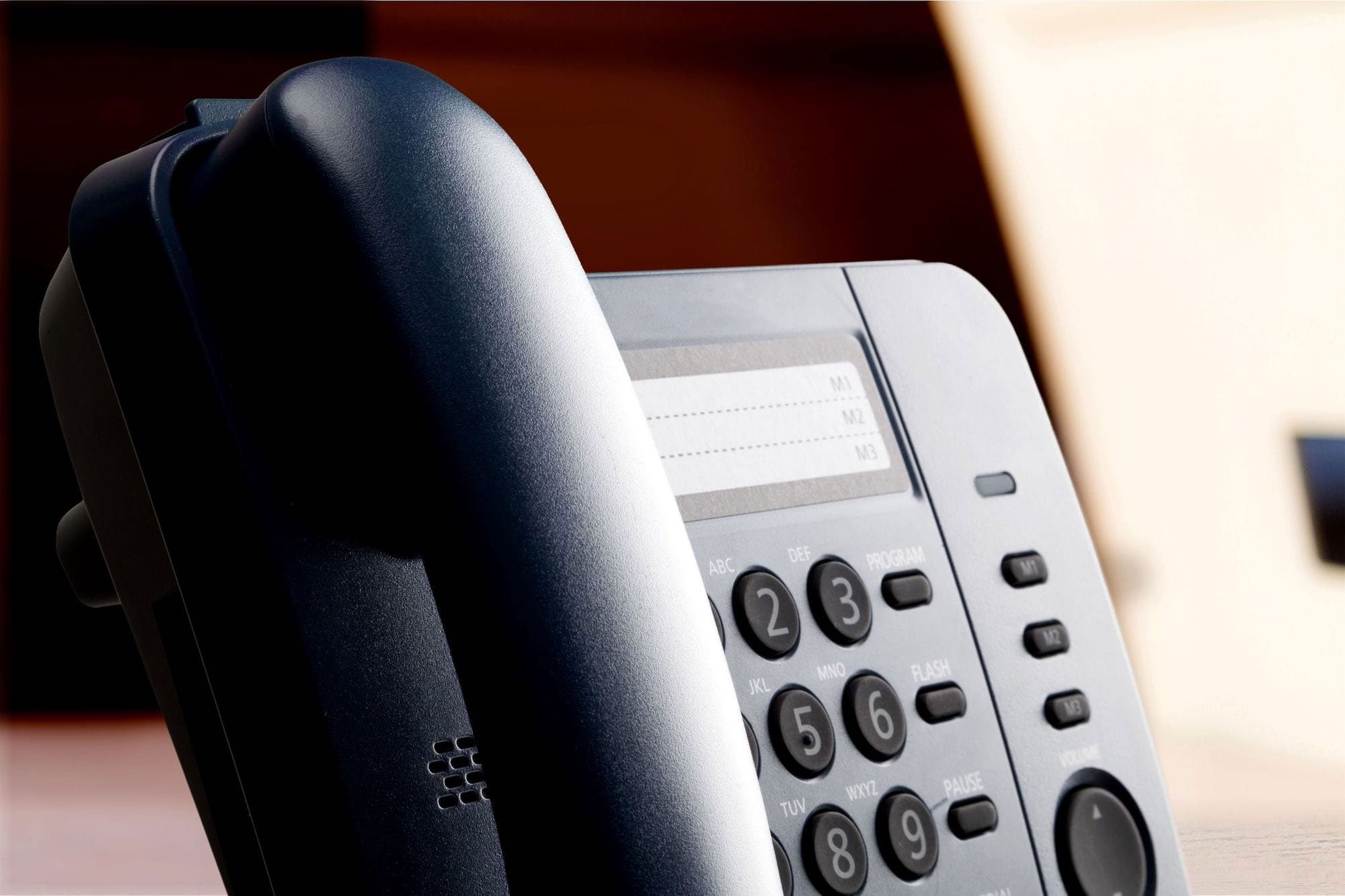 What is VoIP? How does it benefit your business? - Featured Image
