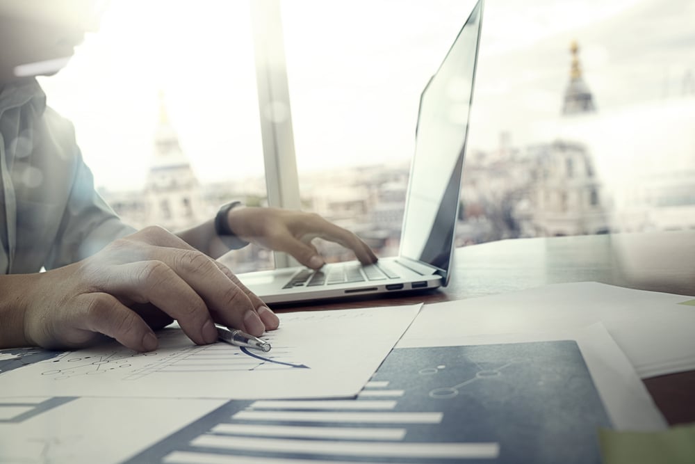 Microsoft Rolls Out Web-Based Meeting Scheduler: Bookings in Outlook - Featured Image